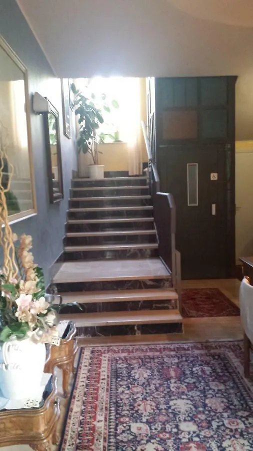 Hotel Cristallo Peschiera del Garda 2*,